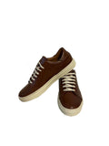 Sneakers pelle cuoio con lacci e suola beige