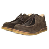 Leather and velvet moccasin