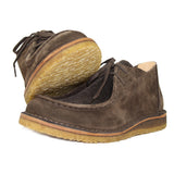 Leather and velvet moccasin